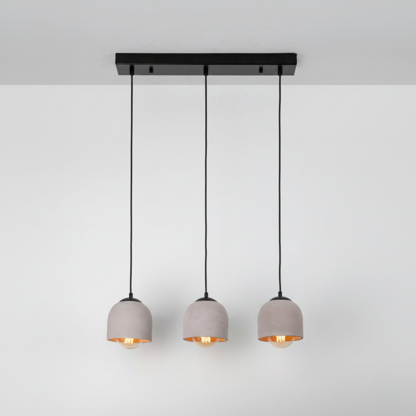 3'lü Sıralı Kahverengi Beton Tavan Aydınlatması