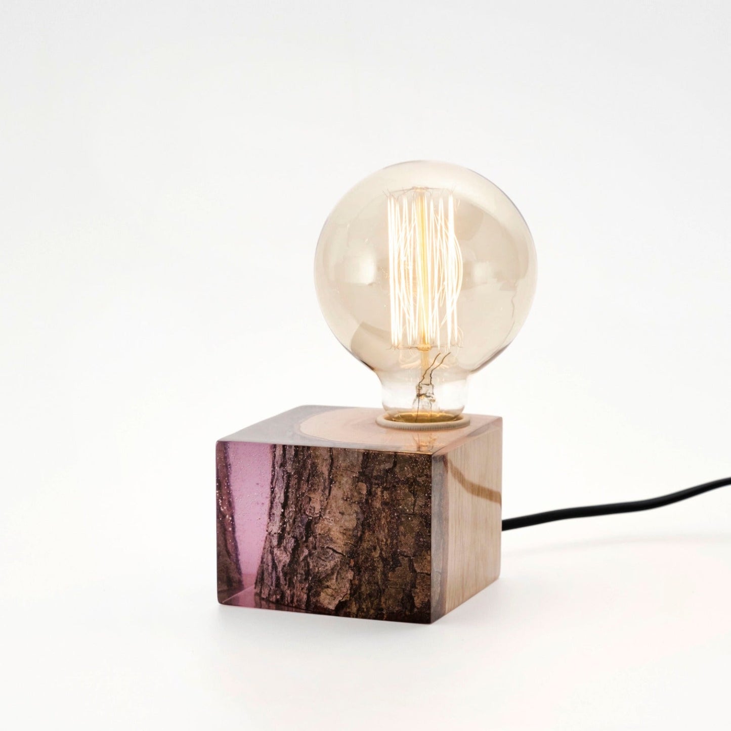 Mor Epoksi Masa Lambası