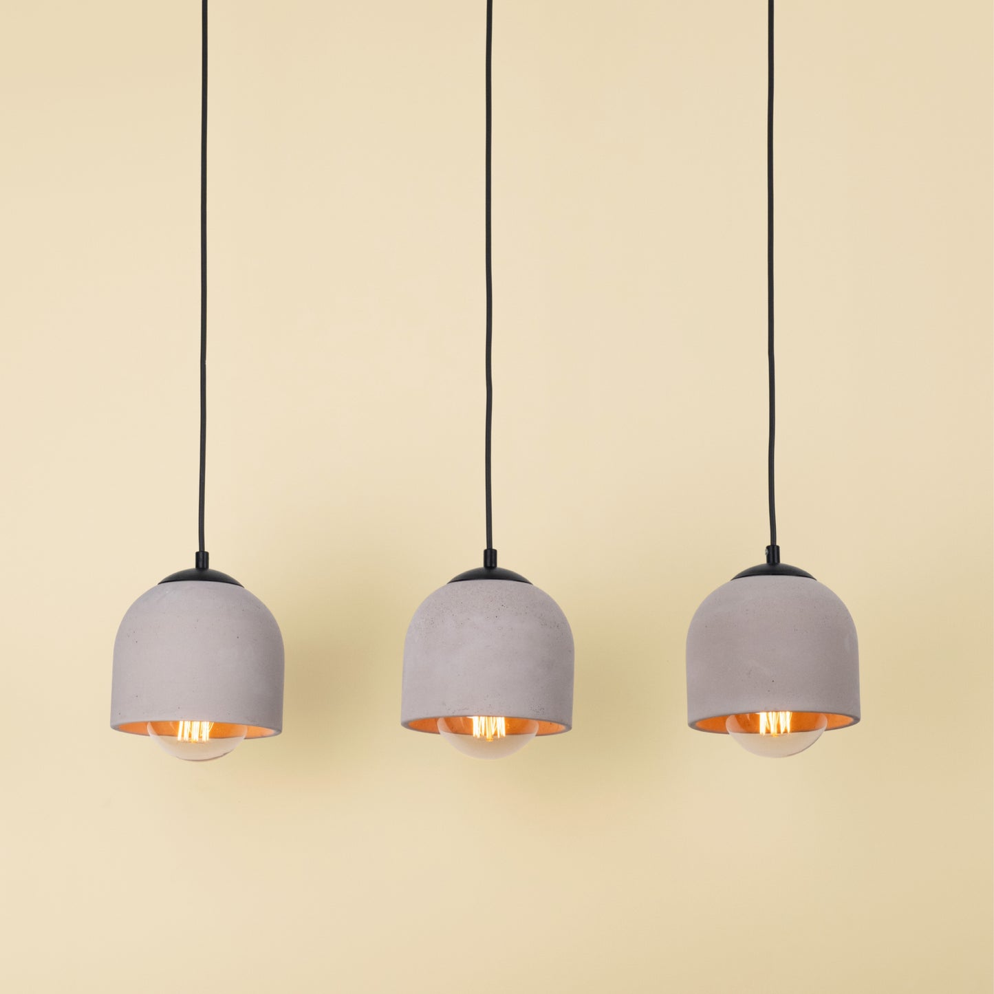 3'lü Sıralı Kahverengi Beton Tavan Aydınlatması