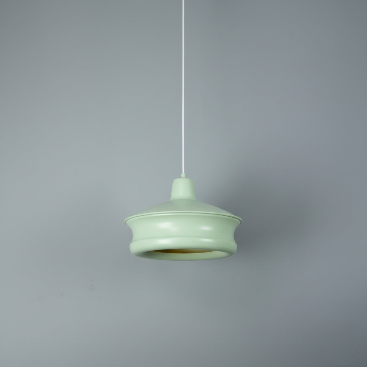 Yeşil Metal Silindir Tavan Aydınlatması