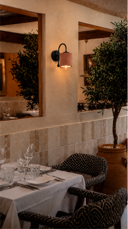 Terracotta Metal Detay Silindir Beton Aplik