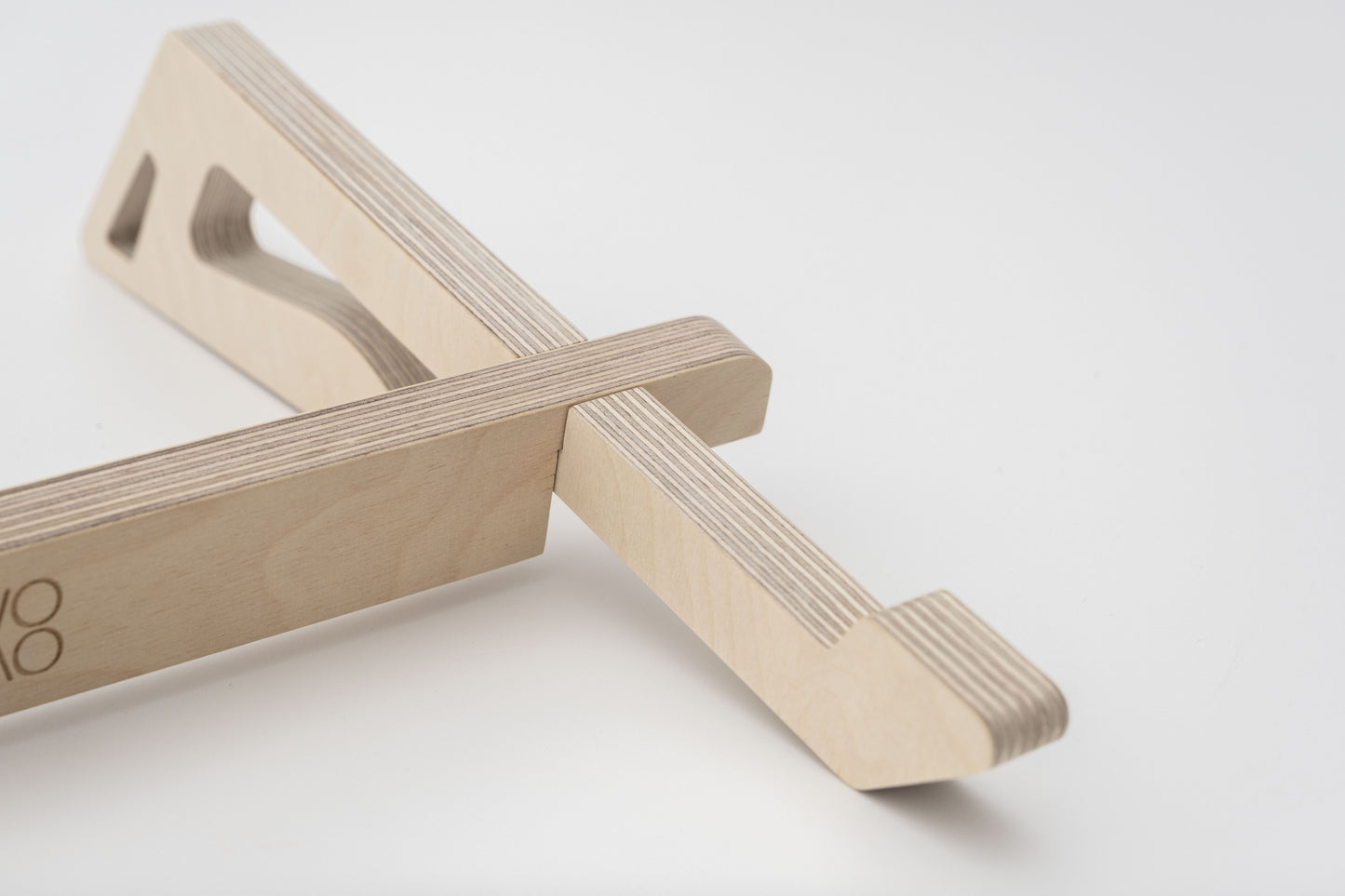 Womo Wooden Laptop Stand