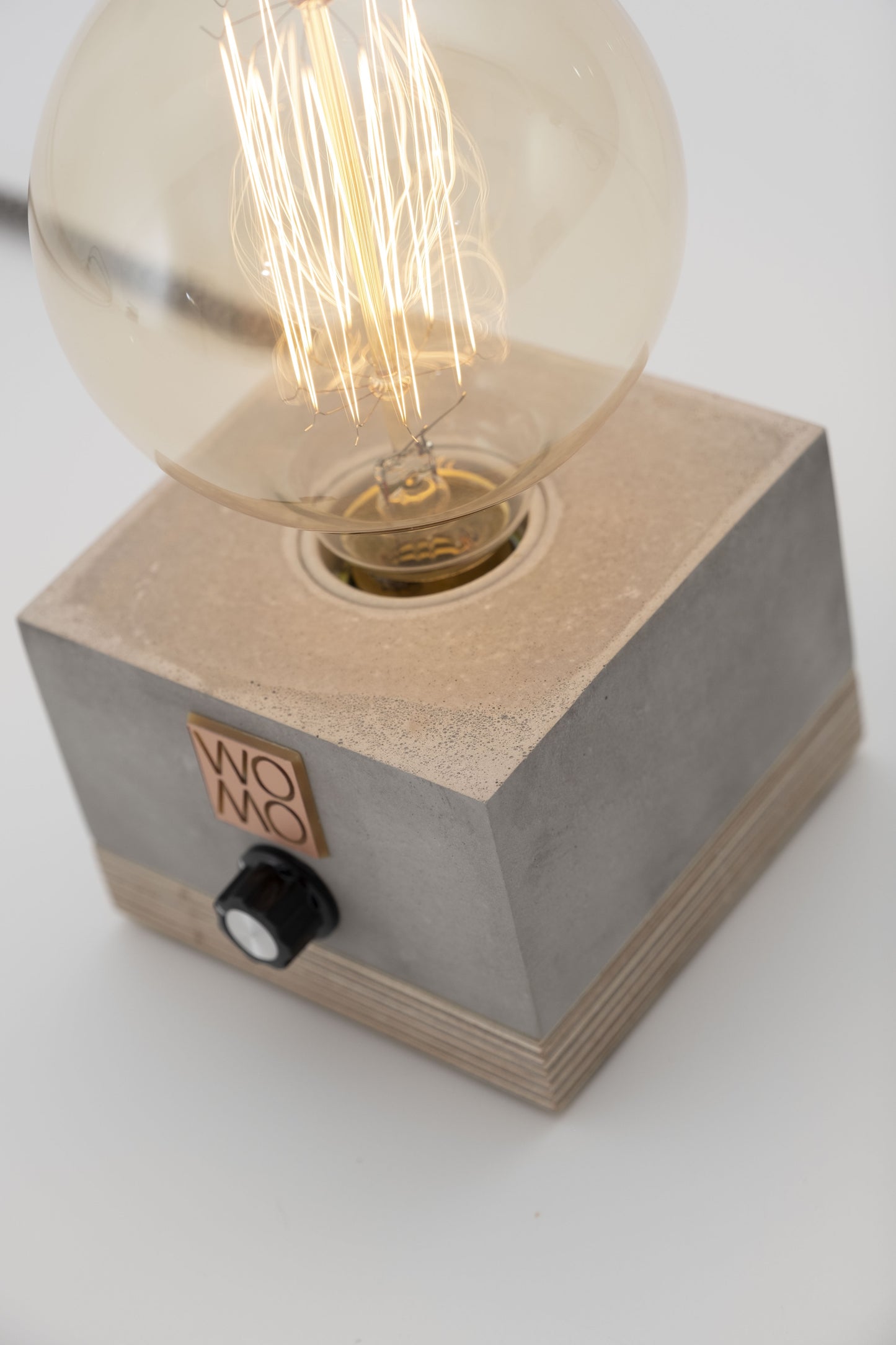 Concrete Table Lamp with Dimmer - Globe
