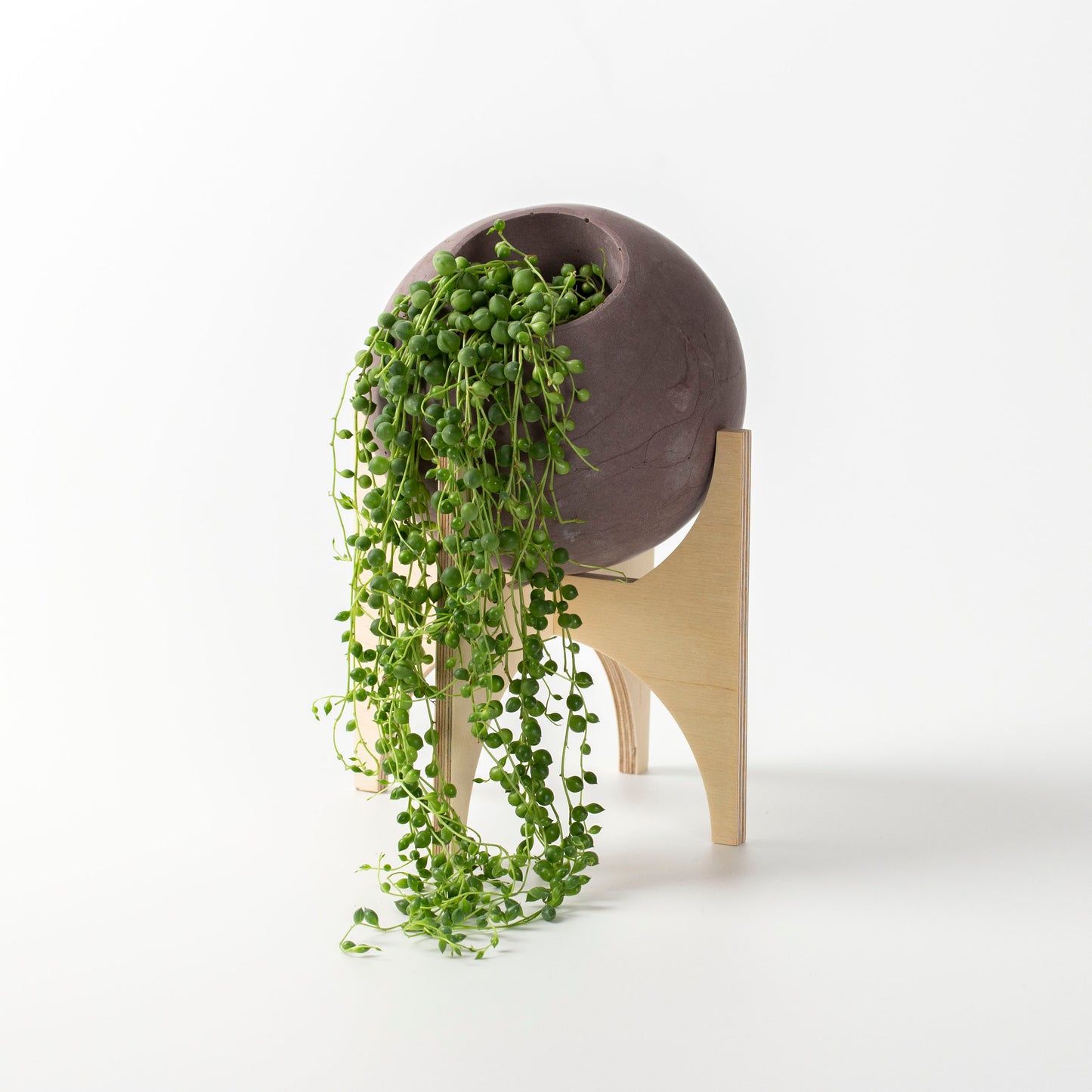 Round Concrete Flower Pot With Wooden Leg